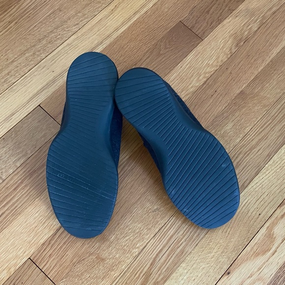 Allbirds Charcoal Gray Wool Tree Runners - Picture 3 of 5